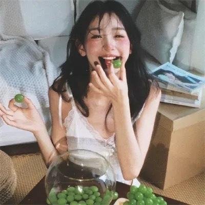 公园里的女孩